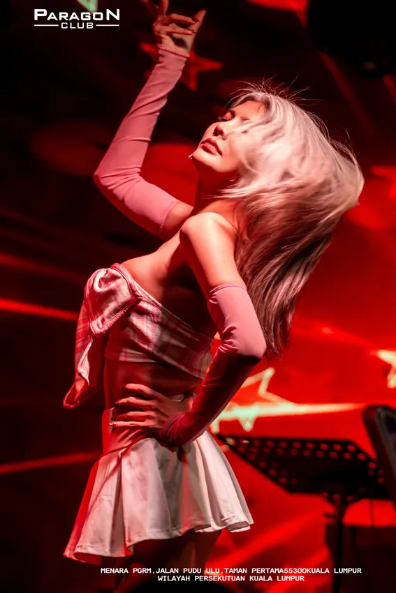 Paragon live performance